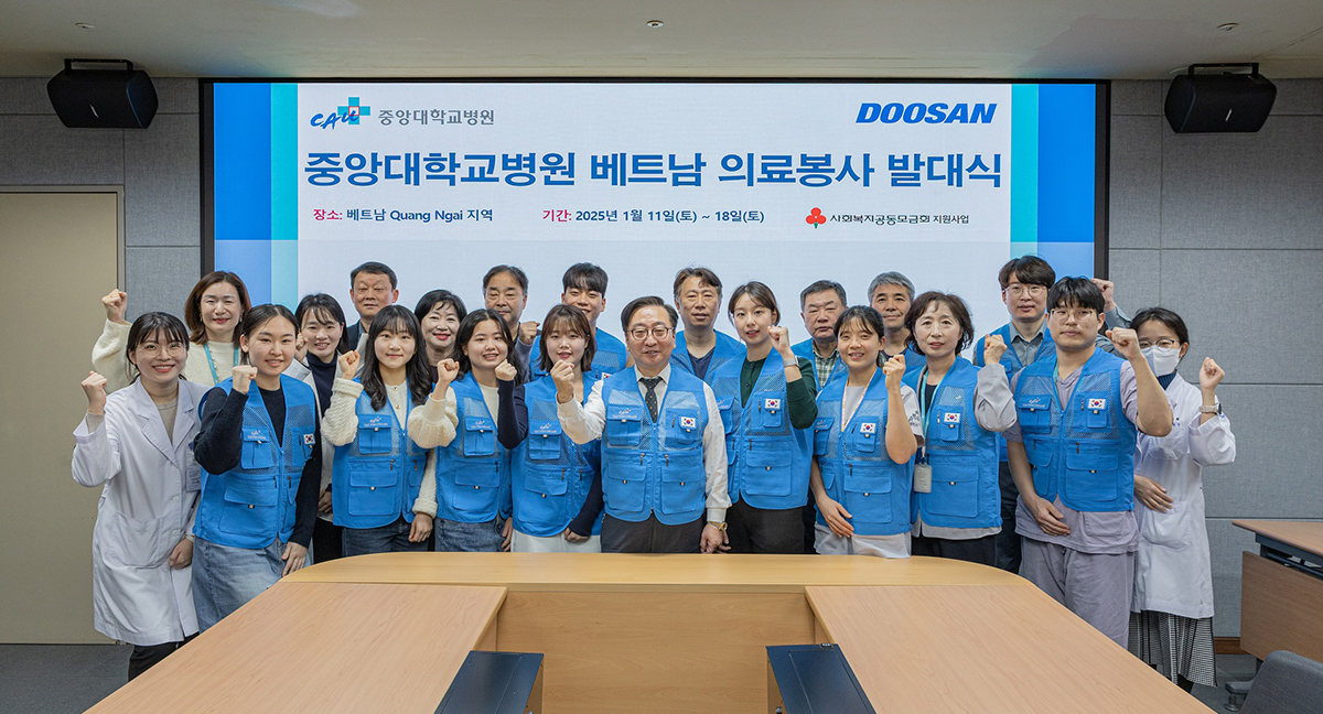 봉사단발대식_단체사진
