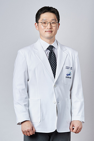 중앙대병원 척추센터(정형외과) 함대웅 교수 중앙대병원 척추센터(정형외과) 함대웅 교수