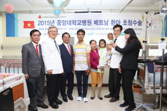 2015_베트남 환아 초청수술.JPG