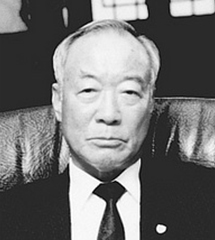 제 1대 병원장 - 윤덕선